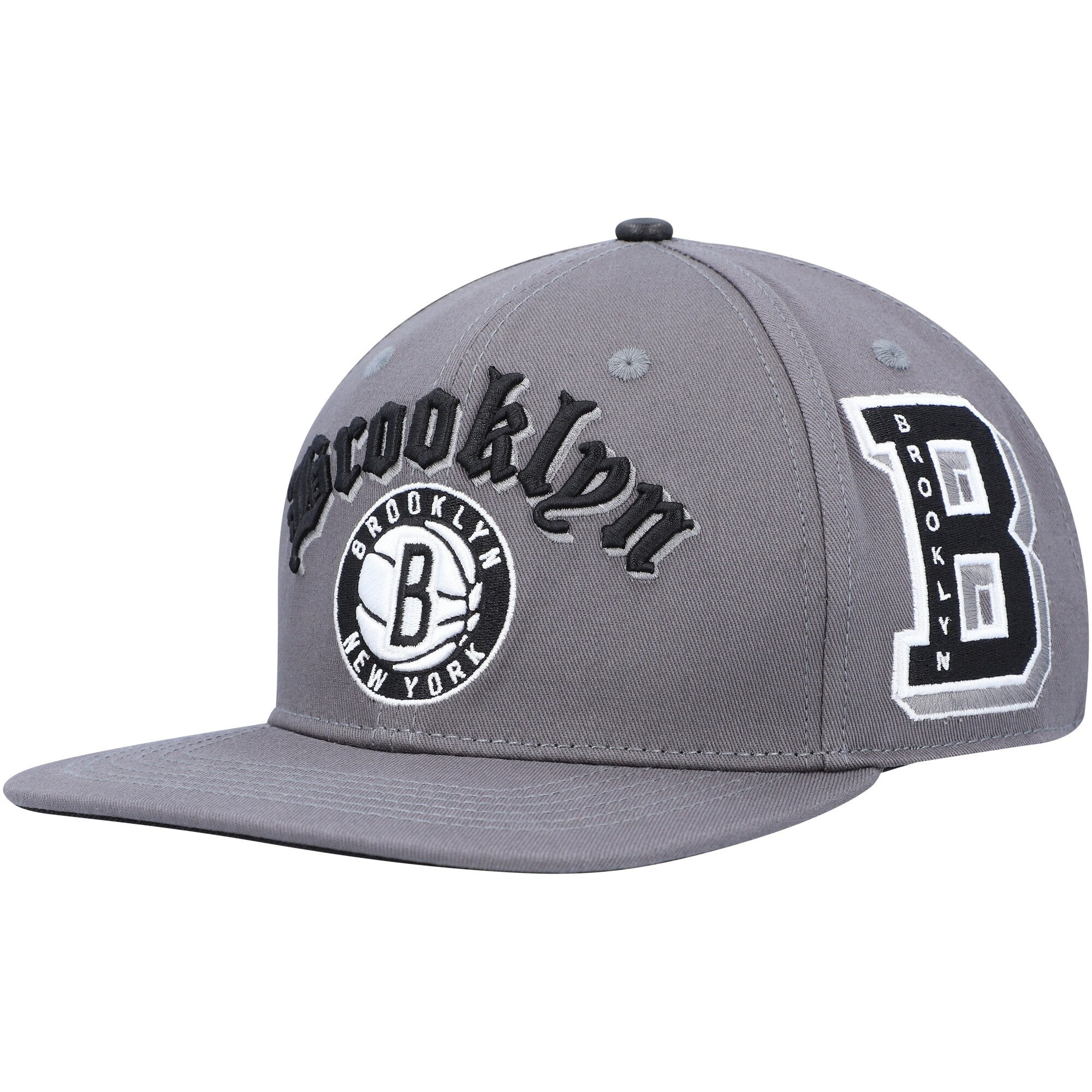 Brooklyn Nets Pro Standard Old English Snapback Hat - Gray